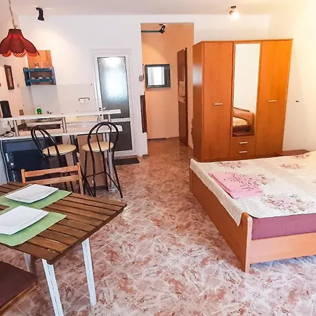 Apartment La Piccola Porta, равда, българия