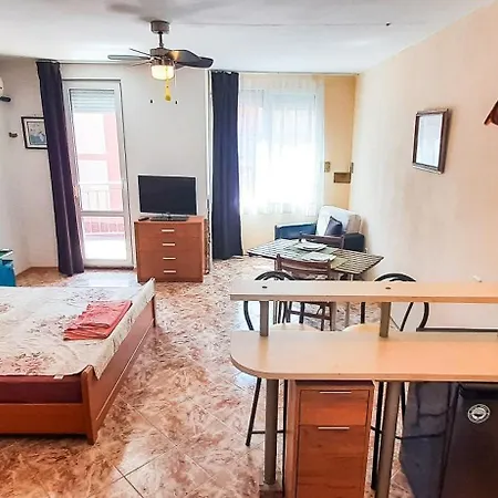 La Piccola Porta, равда, българия Apartment *